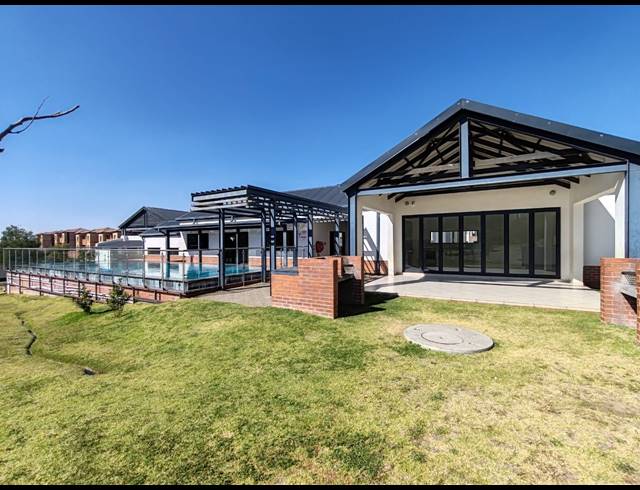 2 BEDROOM APARTMENT FOR SALE IN RANDPARK RIDGE